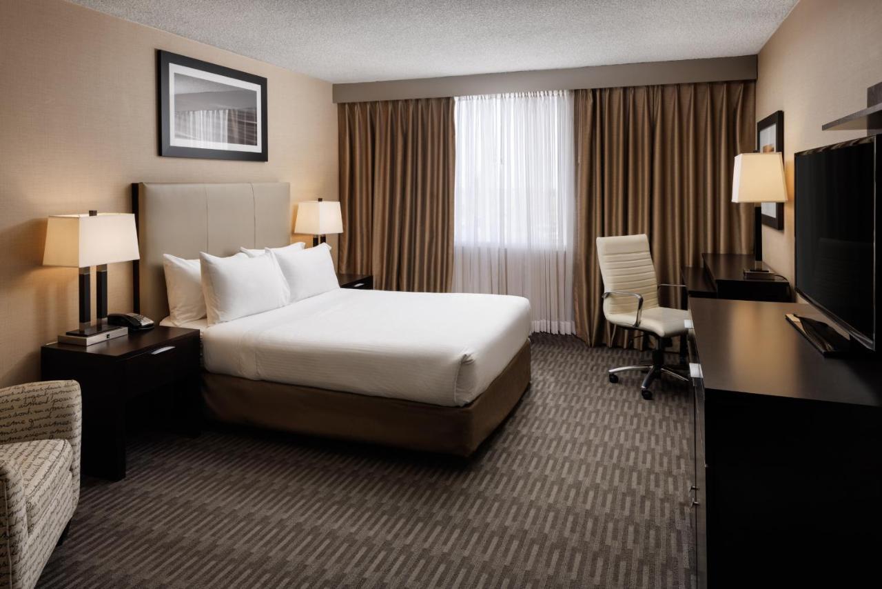 Pomeroy Hotel & Conference Centre Grande Prairie Bagian luar foto
