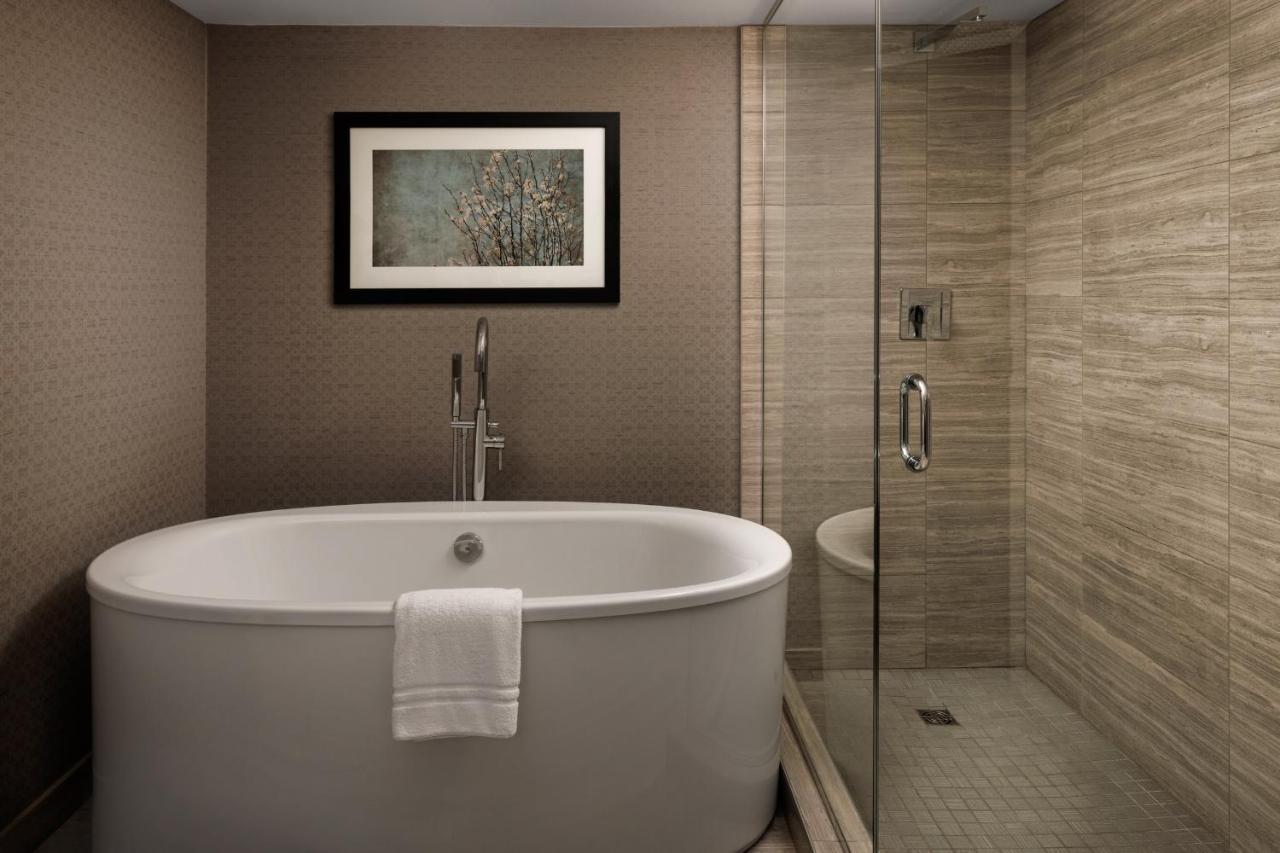Pomeroy Hotel & Conference Centre Grande Prairie Bagian luar foto