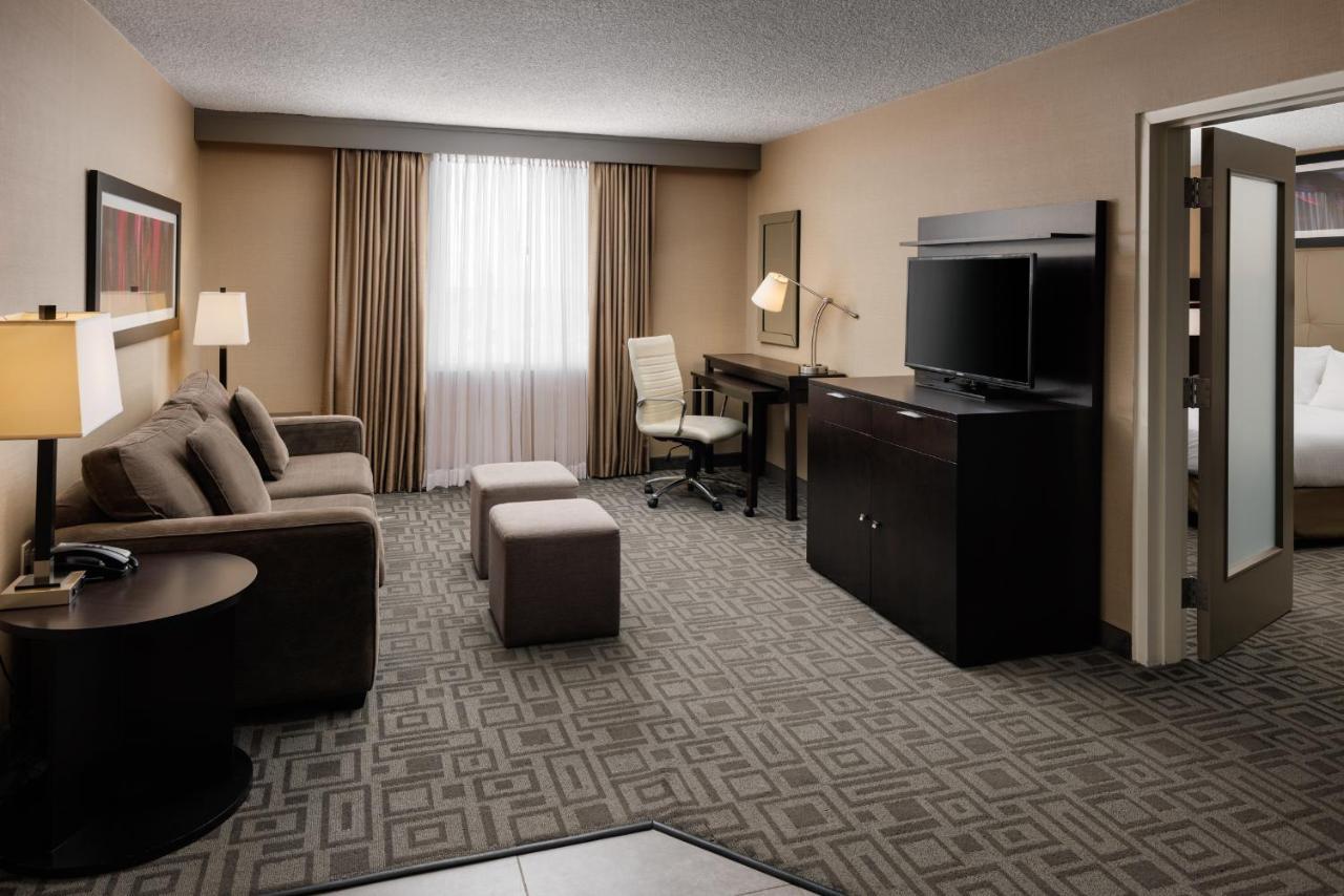 Pomeroy Hotel & Conference Centre Grande Prairie Bagian luar foto