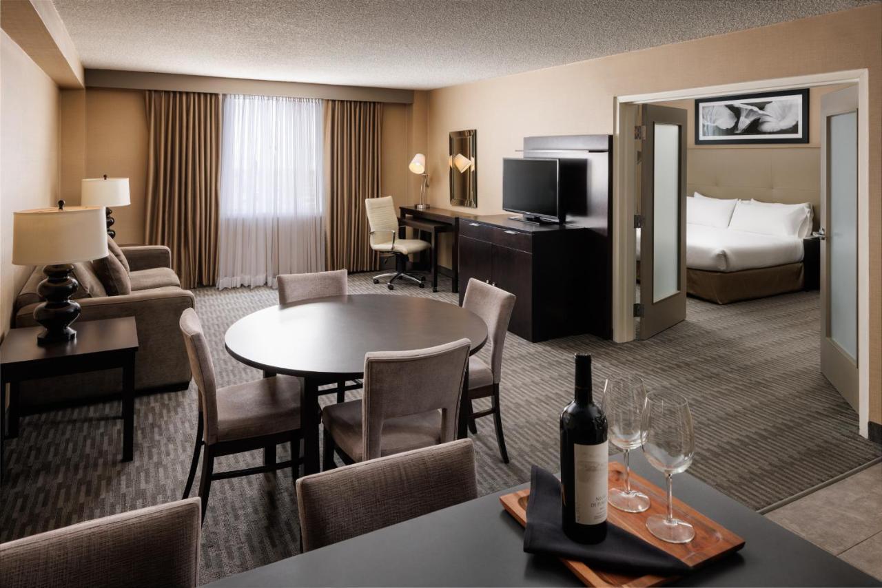 Pomeroy Hotel & Conference Centre Grande Prairie Bagian luar foto