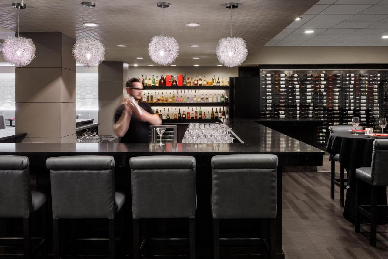 Pomeroy Hotel & Conference Centre Grande Prairie Bagian luar foto