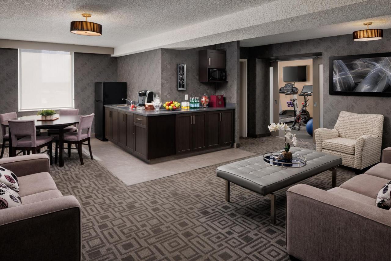 Pomeroy Hotel & Conference Centre Grande Prairie Bagian luar foto