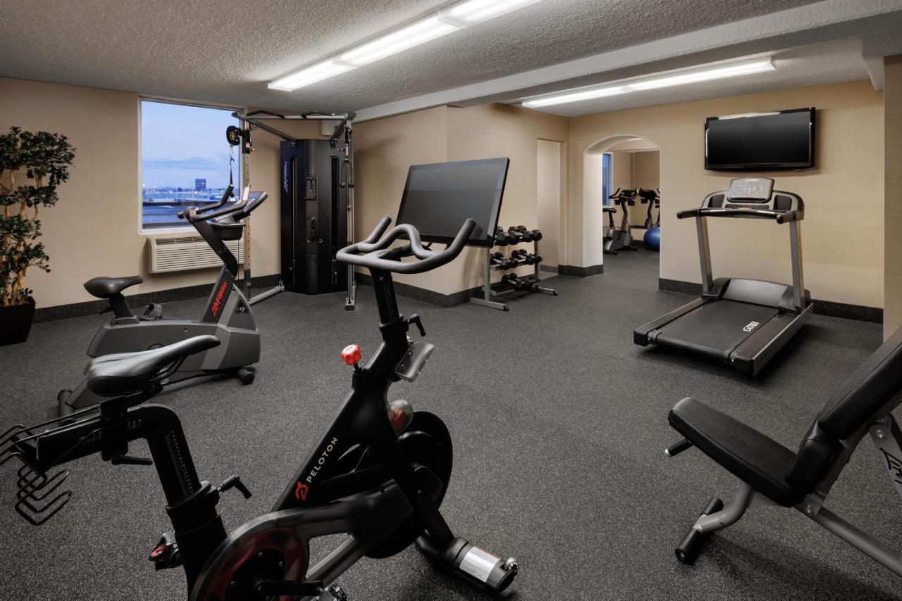 Pomeroy Hotel & Conference Centre Grande Prairie Bagian luar foto