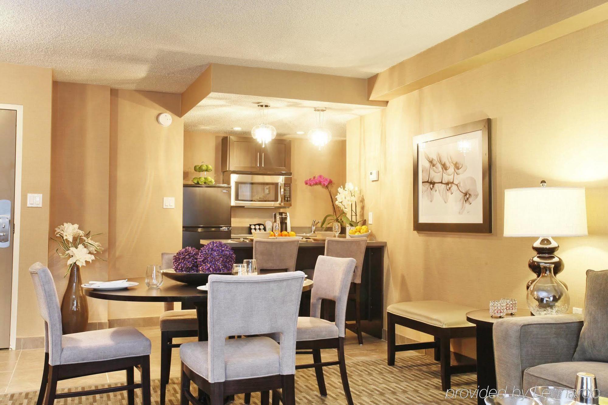 Pomeroy Hotel & Conference Centre Grande Prairie Bagian luar foto