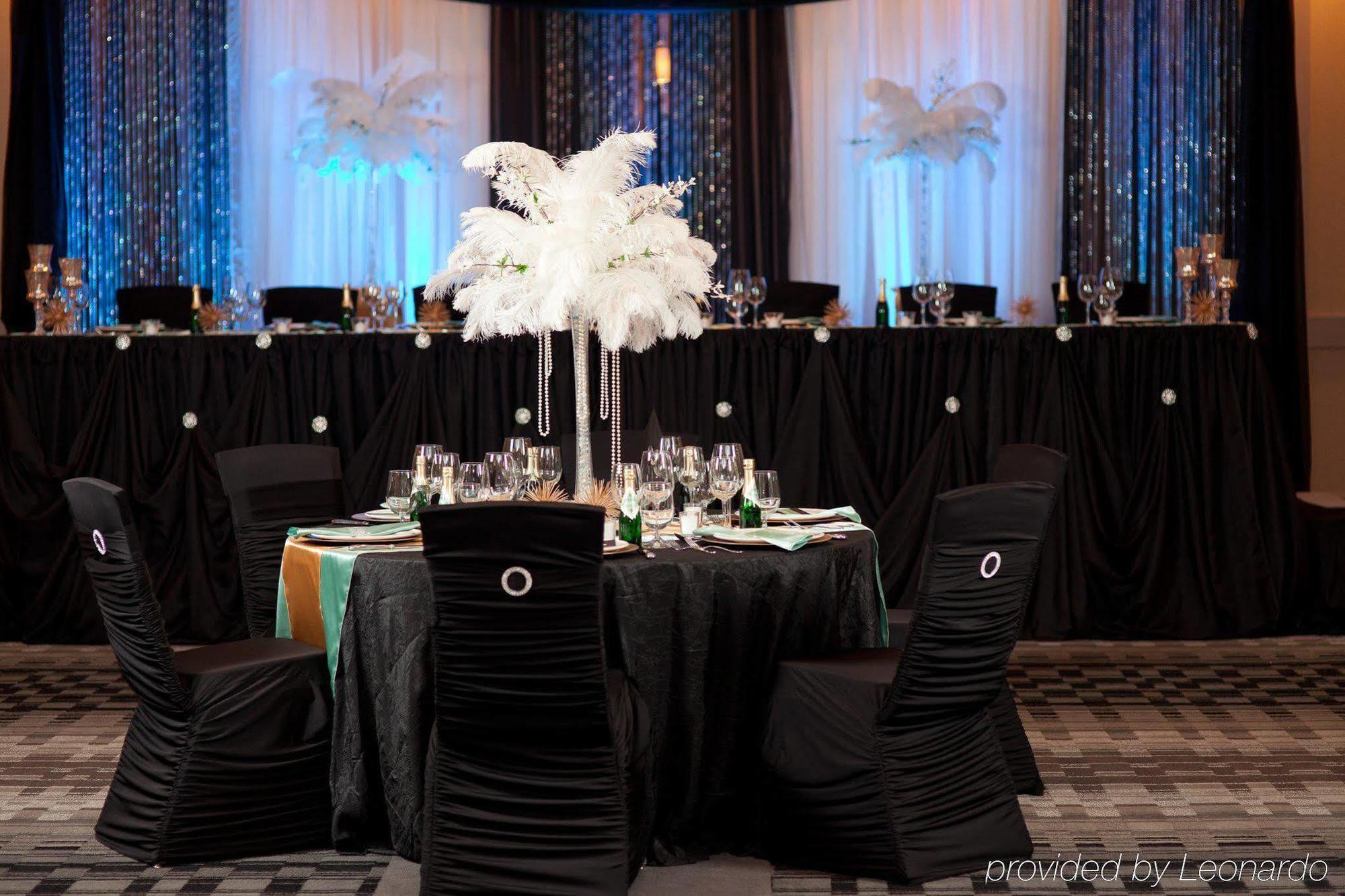 Pomeroy Hotel & Conference Centre Grande Prairie Bagian luar foto